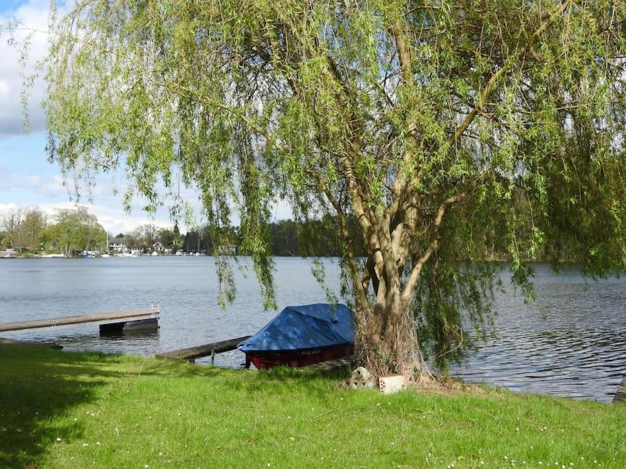 ברלין Dachwohnung Mit Wasserblick Und Eigenem Bootssteg מראה חיצוני תמונה