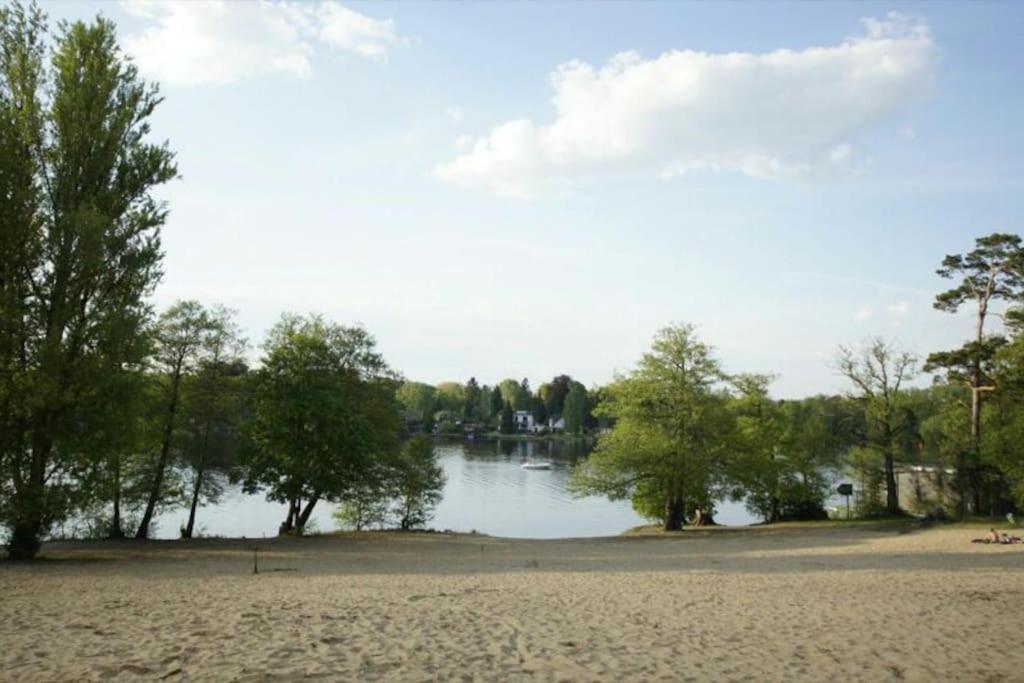 ברלין Dachwohnung Mit Wasserblick Und Eigenem Bootssteg מראה חיצוני תמונה